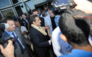 Sarkozy, le candidat vient d'arriver!