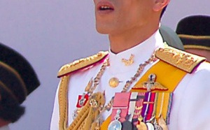 Les incroyables caprices du roi de Thaïlande, réfugié en Allemagne avec son harem