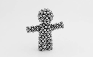 Un petit garçon sauvé après avoir avalé 200 billes aimantées