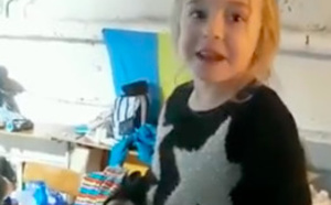 La déchirante interprétation d'une fillette reprenant la Reine des neiges dans un bunker