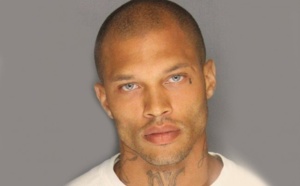 UN PRISONNIER AMERICAIN SEDUIT PLUS 10 000 FEMMES