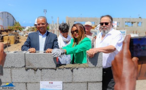Pose de la première pierre - Aqualoisirs - Terre Sainte - Saint-Pierre