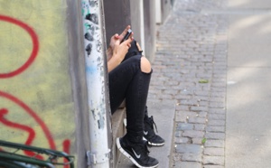 Un reportage montre une dealeuse de 14 ans gagner 8 000€ par mois