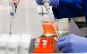 Création d'embryons humains synthétiques en laboratoire : un pas en avant majeur qui suscite des questions éthiques