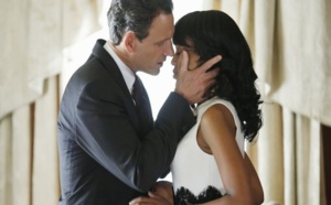 Saint Valentin: Un sextoy pour la maîtresse, des fleurs pour la femme!