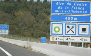 Oublié par ses parents sur une aire d'autoroute
