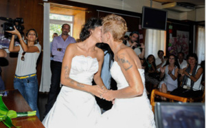 Disparition de l'une des premières femmes gay mariées dans notre île...