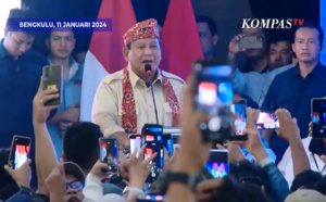 Le futur président indonésien est une star de Tiktok mais il cache un passé sombre