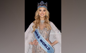 Krystyna Pyszkova couronnée Miss Monde à Mumbai