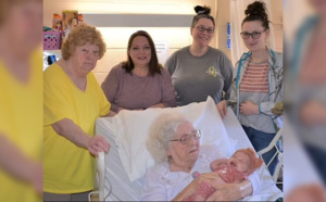 98 ans et 106 petits enfants : une grand-mère du Kentucky pose avec son arrière-arrière-arrière petite-fille
