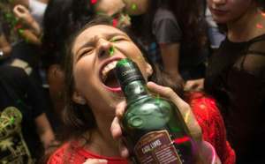 Effondrement spectaculaire lors d'une fête d'anniversaire aux Etats-Unis