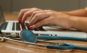 Débat autour de la "taxe lapin" : Doctolib s'oppose à la sanction automatique pour les rendez-vous non honorés