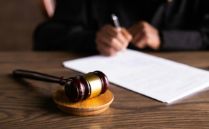 18 ans de prison pour avoir égorgé son collègue après que ce dernier ait refusé ses avances