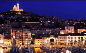 Le consul exhibitionniste viré!