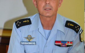 Le général Bertrand Soubelet en visite<br>Entre respect du gendarme et violence contre l’autorité 
