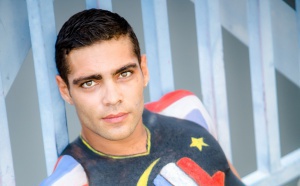 Seb body art<br>Body painting pour la paix!