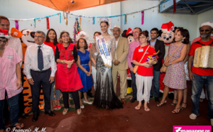 Noël des enfants malades au CHU<br>Miss Réunion et le Père Noël au rendez-vous