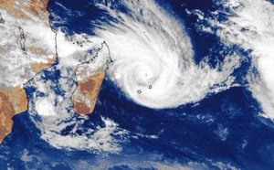 Les prédictions 2016 de Gérard Bonnet pour La Réunion <br> Un cyclone et d'autres réjouissances!