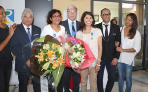 Tayeba Moullan reçoit l'Ordre National du Mérite