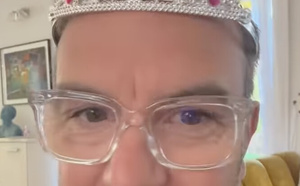 L’humoriste Jarry visé par des accusations de comportements déplacés sur le tournage de la série Maison de retraite