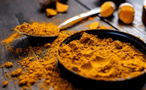 Curcuma : l’épice dorée qui booste votre corps de l’intérieur