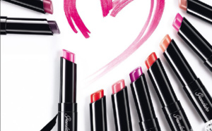 Guerlain crée le maquillage parfumé