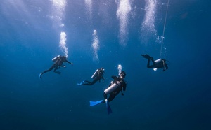 Drame aux Maldives : les recherches continuent après la mort de cinq plongeurs italiens dans une grotte sous-marine