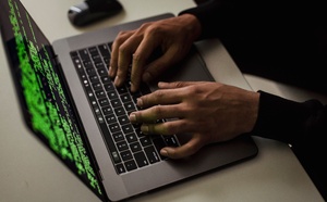 États-Unis : des cyberattaques visant les réseaux d'eau potable inquiètent les autorités, la piste iranienne privilégiée