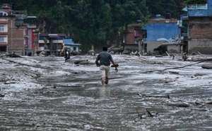 Népal et Tibet : le bilan des crues dévastatrices dépasse désormais les 1 200 morts