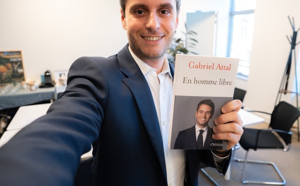 Gabriel Attal brise le silence : dans son livre, les coulisses d’un pouvoir sous tension