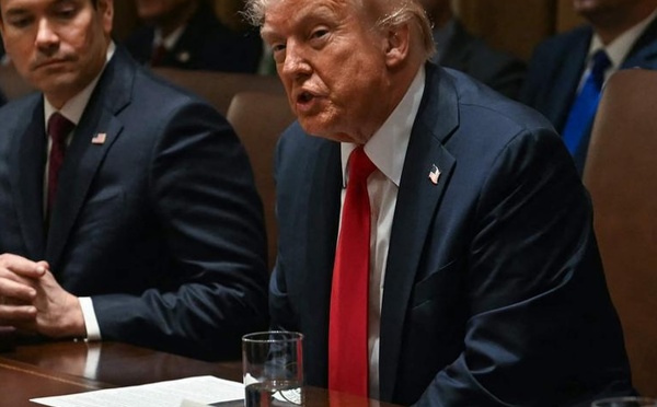 Frappes américaines en Iran : Donald Trump durcit le ton autour du détroit d’Ormuz