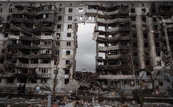 Guerre en Ukraine : 37 morts près de Kiev après une frappe russe sur un dépôt de munitions