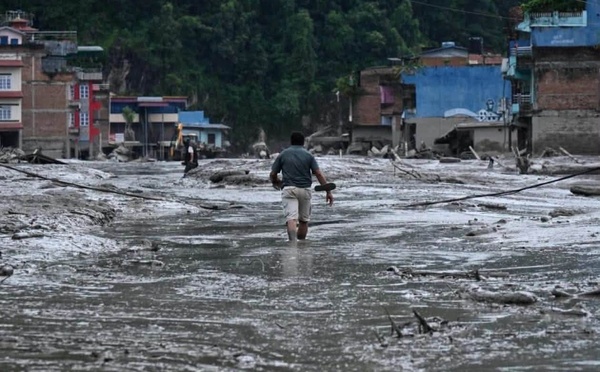 Népal et Tibet : le bilan des crues dévastatrices dépasse désormais les 1 200 morts