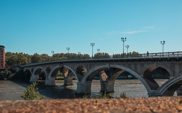 Toulouse : un jeune homme de 20 ans dans un état critique après avoir été sorti de la Garonne