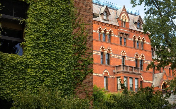 Viol en réunion présumé à Cornell : l’université annonce une enquête indépendante