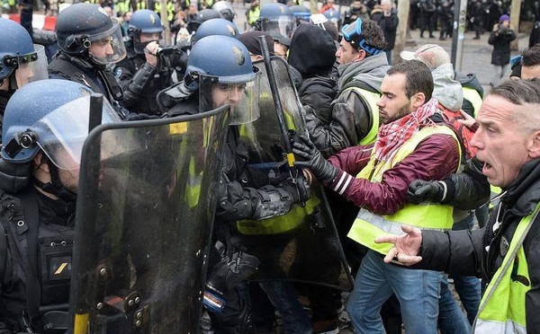 Manifestations du 17 octobre : jusqu’à 800 000 personnes mobilisées en France, près de 400 interpellations