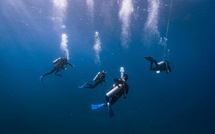 Drame aux Maldives : les recherches continuent après la mort de cinq plongeurs italiens dans une grotte sous-marine