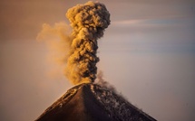 Guatemala : le volcan Fuego entre en éruption, les autorités déclenchent l'alerte maximale