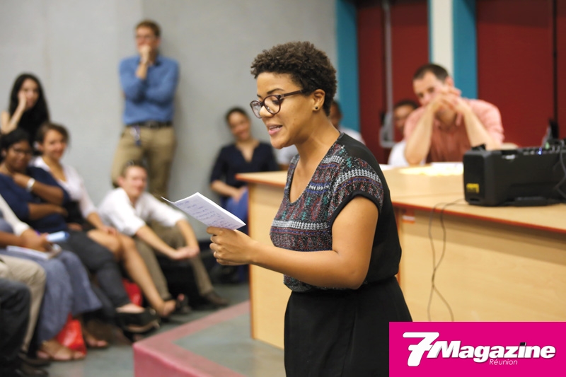 Sérénya dans un remake de -c'est pas sorcier-