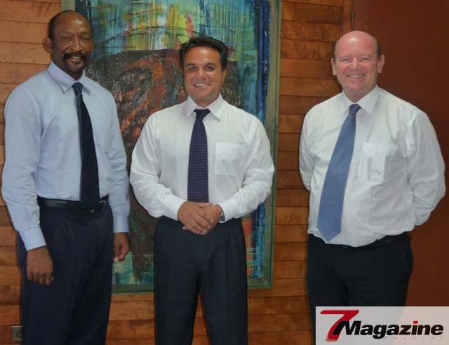 M._Didier_Robert_et_les_Seychellois,_Le_Ministre_Vincent_Meriton_et_Alain_St.Ange,_le_Directeur_du_Tourisme_Seychellois.jpg